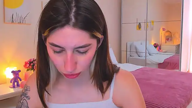 mood bery online show from 05/28/26, 02:36