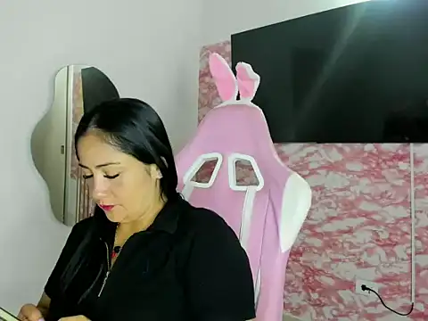 Amira Princesa online show from 05/28/26, 03:20