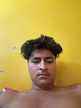Snapshot of cannonWithMuscles chatting on 06/16/26, 05:32 cannonWithMuscles online show from 06/16/26, 05:32