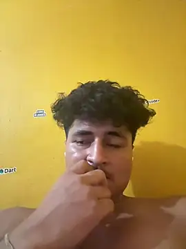 Snapshot of cannonWithMuscles chatting on 06/18/26, 06:23 cannonWithMuscles online show from 06/18/26, 06:23