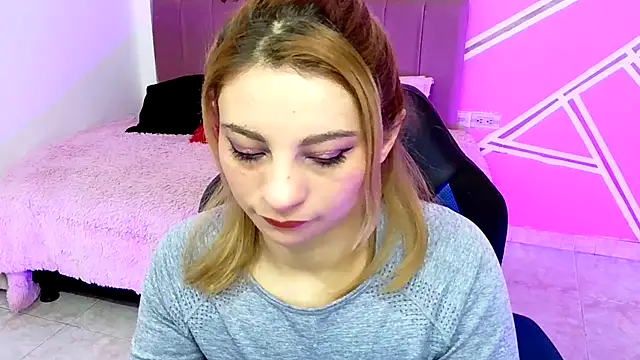 Barbie  sweet online show from 06/04/26, 12:44