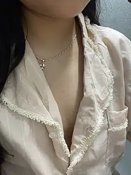 Ellie18 online show from 05/30/26, 02:25