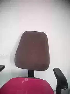 ScarletLovee  online show from 06/10/26, 09:35