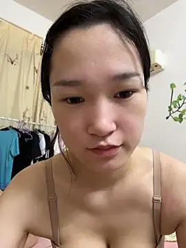 Snapshot of yi01 chatting on 06/01/26, 05:58 yi01 online show from 06/01/26, 05:58