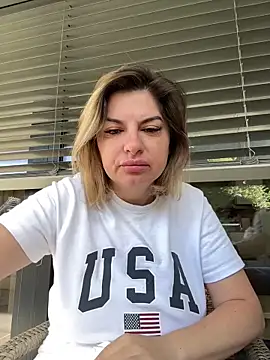 evaxxxcurvyxxx online show from 06/18/26, 06:46
