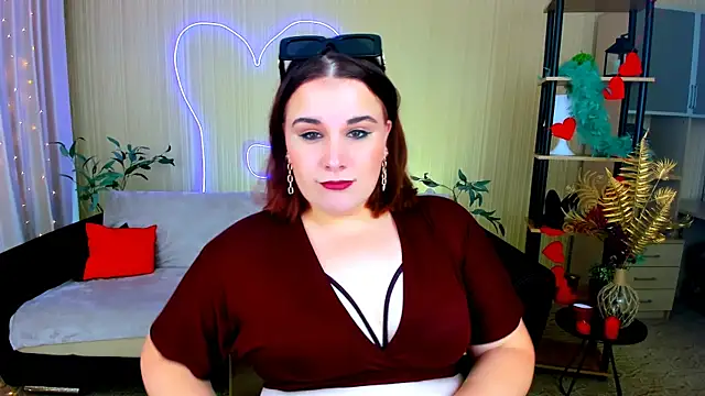 OliviaTwens online show from 07/13/26, 04:15