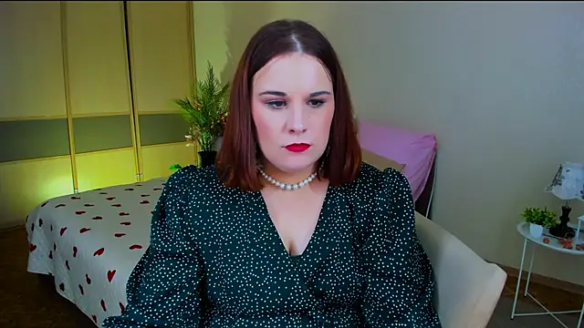 OliviaTwens online show from 07/17/26, 09:38