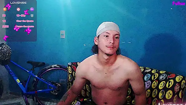 MrKingsaintx online show from 06/15/26, 09:11