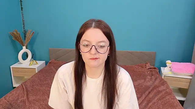 Ava Nilson online show from 06/01/26, 11:01