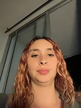 Snapshot of Sophia_LuxxX chatting on 07/12/26, 04:47 Sophia LuxxX online show from 07/12/26, 04:47