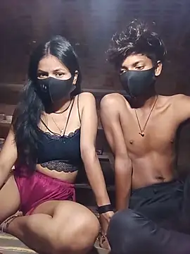 Model 816 online show from 05/30/26, 03:03