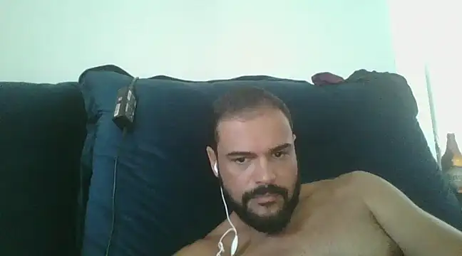 Pistola faminta online show from 02/18/25, 01:44