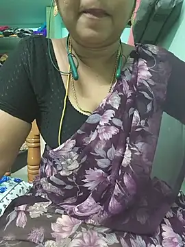 Tamil-kaviya98 online show from 06/25/26, 07:57