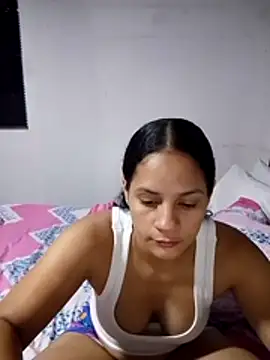 Snapshot of Cielo_777_ chatting on 07/14/26, 02:05 Cielo 777 online show from 07/14/26, 02:05