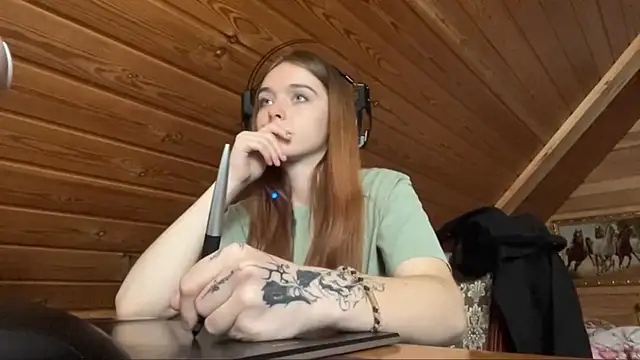 Snapshot of MariaLake chatting on 06/19/26, 04:17 MariaLake online show from 06/19/26, 04:17