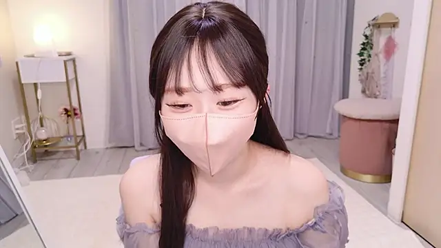 YURInya  online show from 06/07/26, 12:31