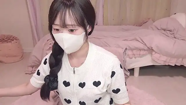 YURInya  online show from 06/29/26, 12:05