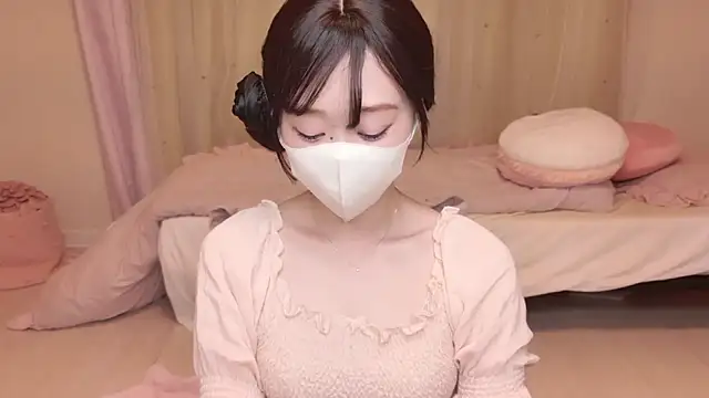YURInya  online show from 06/30/26, 12:06