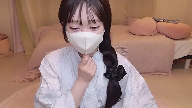 YURInya  online show from 07/07/26, 12:09