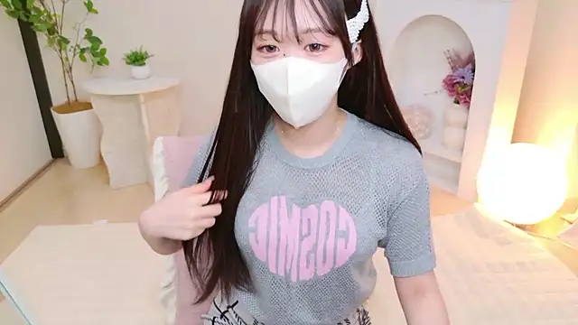 YURInya  online show from 07/16/26, 12:33