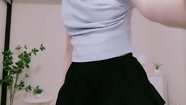YURInya  online show from 07/28/26, 03:43