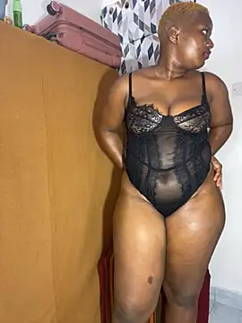 Snapshot of curvy_queen89 chatting on 07/11/26, 09:56 curvy queen89 online show from 07/11/26, 09:56