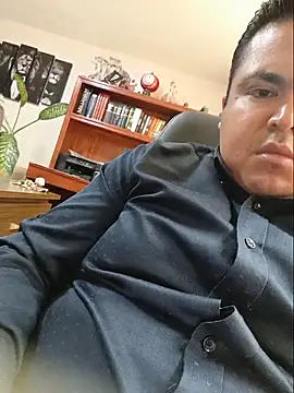 Luis220992 online show from 05/27/26, 06:16