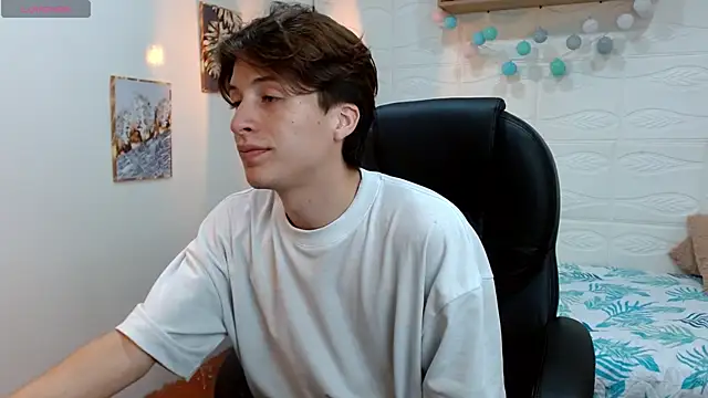 Marcoviolet online show from 06/18/26, 07:40