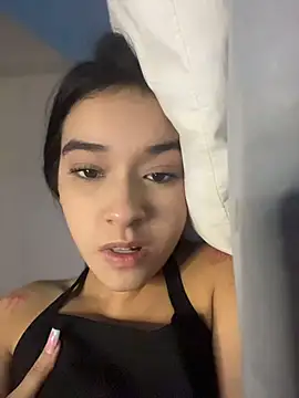 Snapshot of MiaPortmass_ chatting on 07/16/26, 03:34 MiaPortmass online show from 07/16/26, 03:34