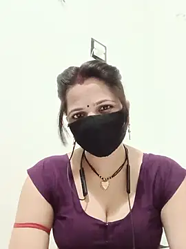 Snapshot of Karishma_bhabi3 chatting on 07/10/26, 09:06 Karishma bhabi3 online show from 07/10/26, 09:06