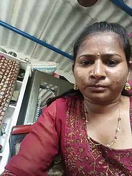 Snapshot of Ramya_telugu28 chatting on 06/18/26, 10:09 Ramya telugu28 online show from 06/18/26, 10:09