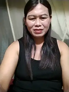 Snapshot of -Hatybi- chatting on 07/15/26, 05:29 -Hatybi- online show from 07/15/26, 05:29