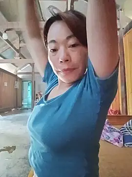 Snapshot of -Trinina- chatting on 05/30/26, 10:45 -Trinina- online show from 05/30/26, 10:45