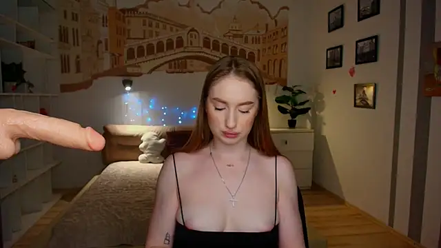 Snapshot of AlisaFoxis chatting on 07/13/26, 05:38 AlisaFoxis online show from 07/13/26, 05:38