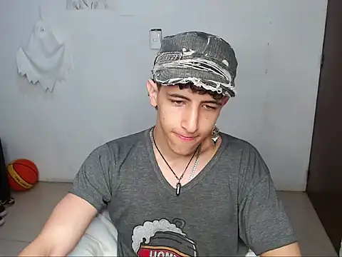 Snapshot of kervs_id chatting on 07/11/26, 03:15 kervs id online show from 07/11/26, 03:15