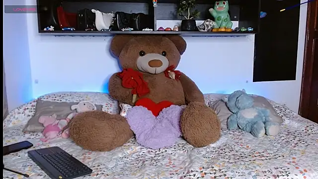 Snapshot of Laila_bunny chatting on 07/02/26, 11:22 Laila bunny online show from 07/02/26, 11:22