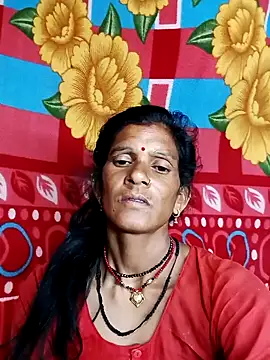 Snapshot of Cut_umang74 chatting on 06/07/26, 03:27 Cut umang74 online show from 06/07/26, 03:27