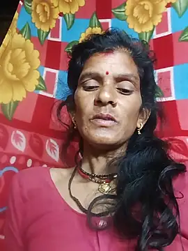 Snapshot of Cut_umang74 chatting on 06/12/26, 09:35 Cut umang74 online show from 06/12/26, 09:35