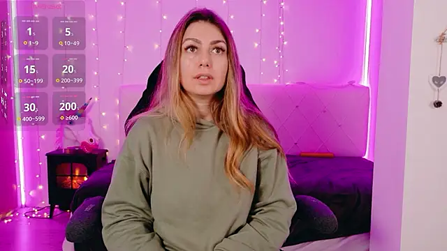 Snapshot of LindaWhite_ chatting on 03/01/26, 10:01 LindaWhite online show from 03/01/26, 10:01