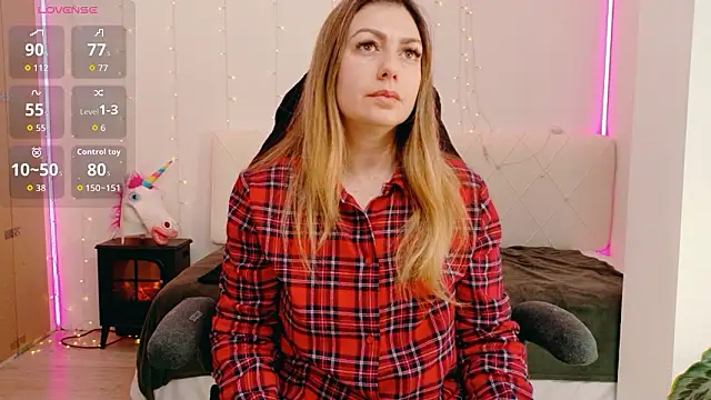 LindaWhite  online show from 03/15/26, 10:54