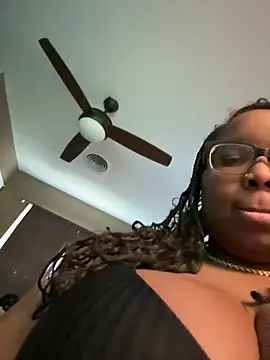 layitinme online show from 06/15/26, 03:03