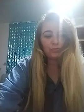 Snapshot of AngelWhite008 chatting on 07/08/26, 08:24 AngelWhite008 online show from 07/08/26, 08:24