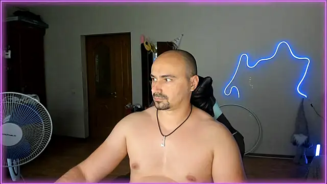 Snapshot of -SexyDaddy- chatting on 06/15/26, 04:20 -SexyDaddy- online show from 06/15/26, 04:20