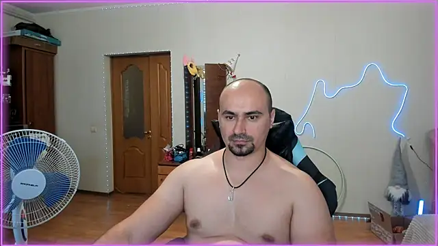 Snapshot of -SexyDaddy- chatting on 06/20/26, 08:28 -SexyDaddy- online show from 06/20/26, 08:28