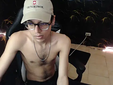 Snapshot of draven_sex chatting on 06/17/26, 09:27 draven sex online show from 06/17/26, 09:27