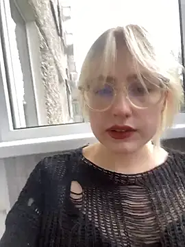 xp blondie online show from 06/03/26, 10:18