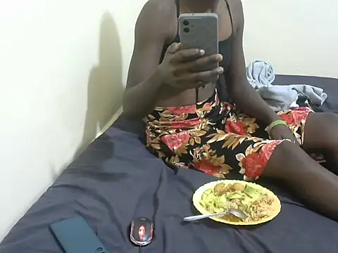 cute avy0 online show from 06/10/26, 07:13