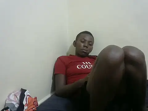 Snapshot of cute_avy0 chatting on 07/13/26, 03:48 cute avy0 online show from 07/13/26, 03:48
