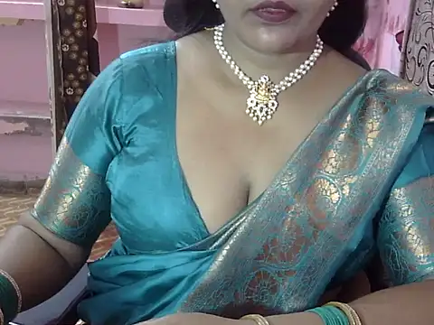 PRIYANKA 023 online show from 06/28/26, 06:08