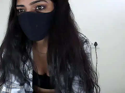 Snapshot of Hot-Roshni chatting on 07/17/26, 07:04 Hot-Roshni online show from 07/17/26, 07:04